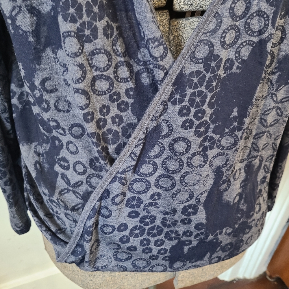 Open Back Sheer Top - Picture 4 of 7